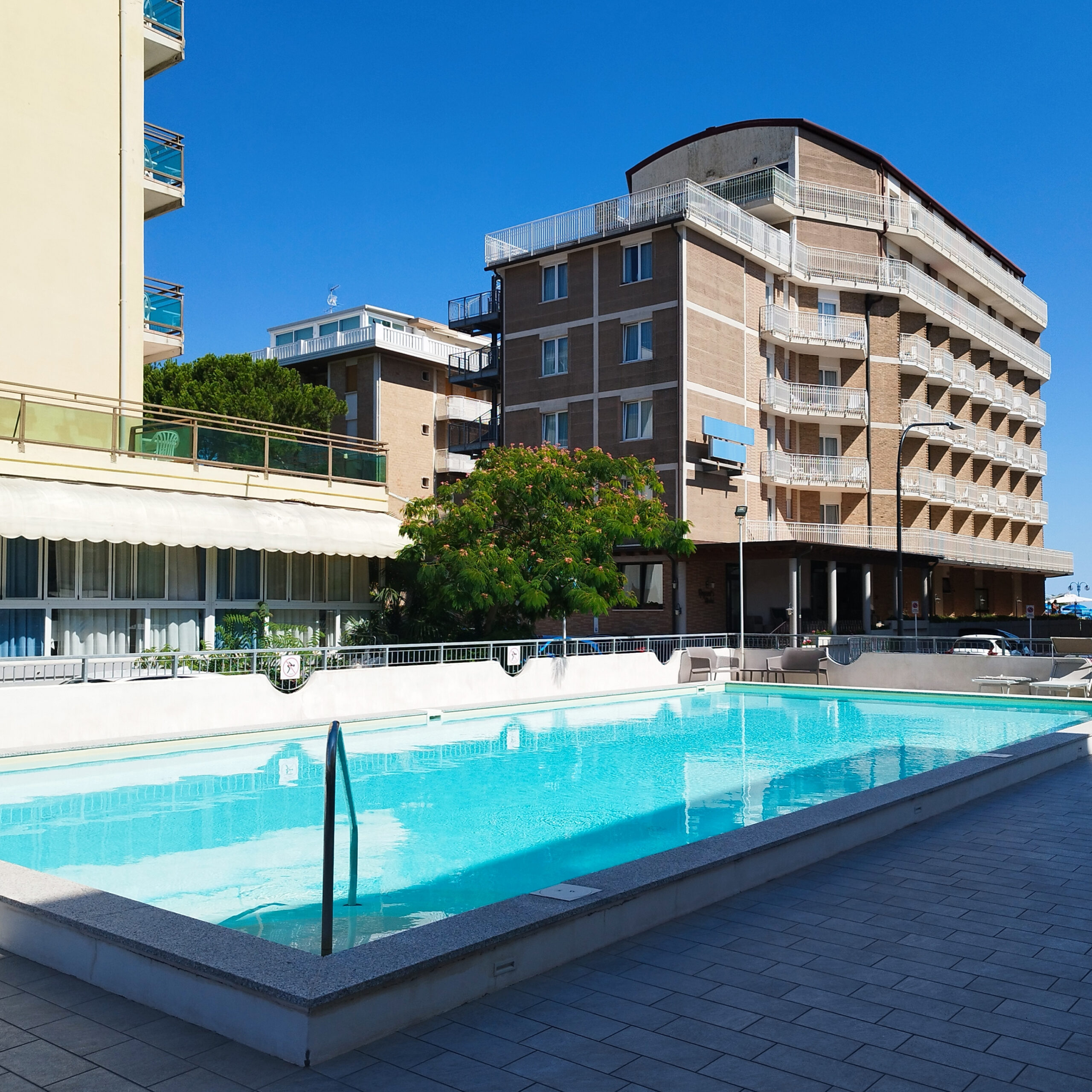 Piscina esterna di PhotoWalkTour House a Lido di Jesolo