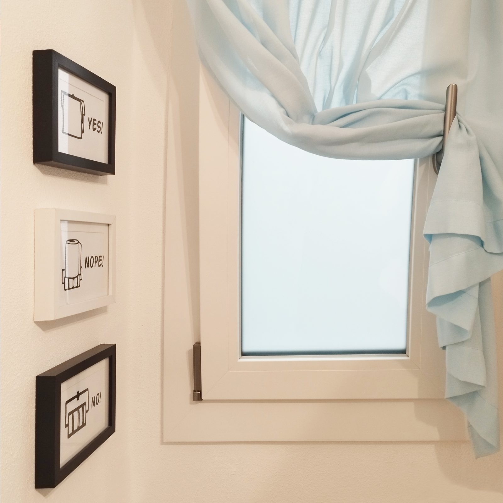 Bagno con dettagli decorativi dell'appartamento PhotoWalkTour House a Lido di Jesolo